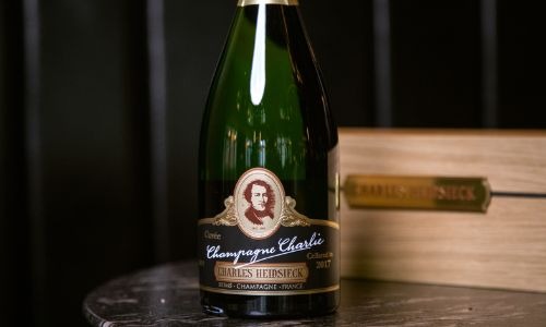 The Cuvée Champagne Charlie travels by boat for the 200th anniversary of Charles Heidsieck
