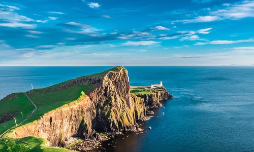 VINOSO.Shop today would like to introduce you to the Shetland Islands and its botanicals.